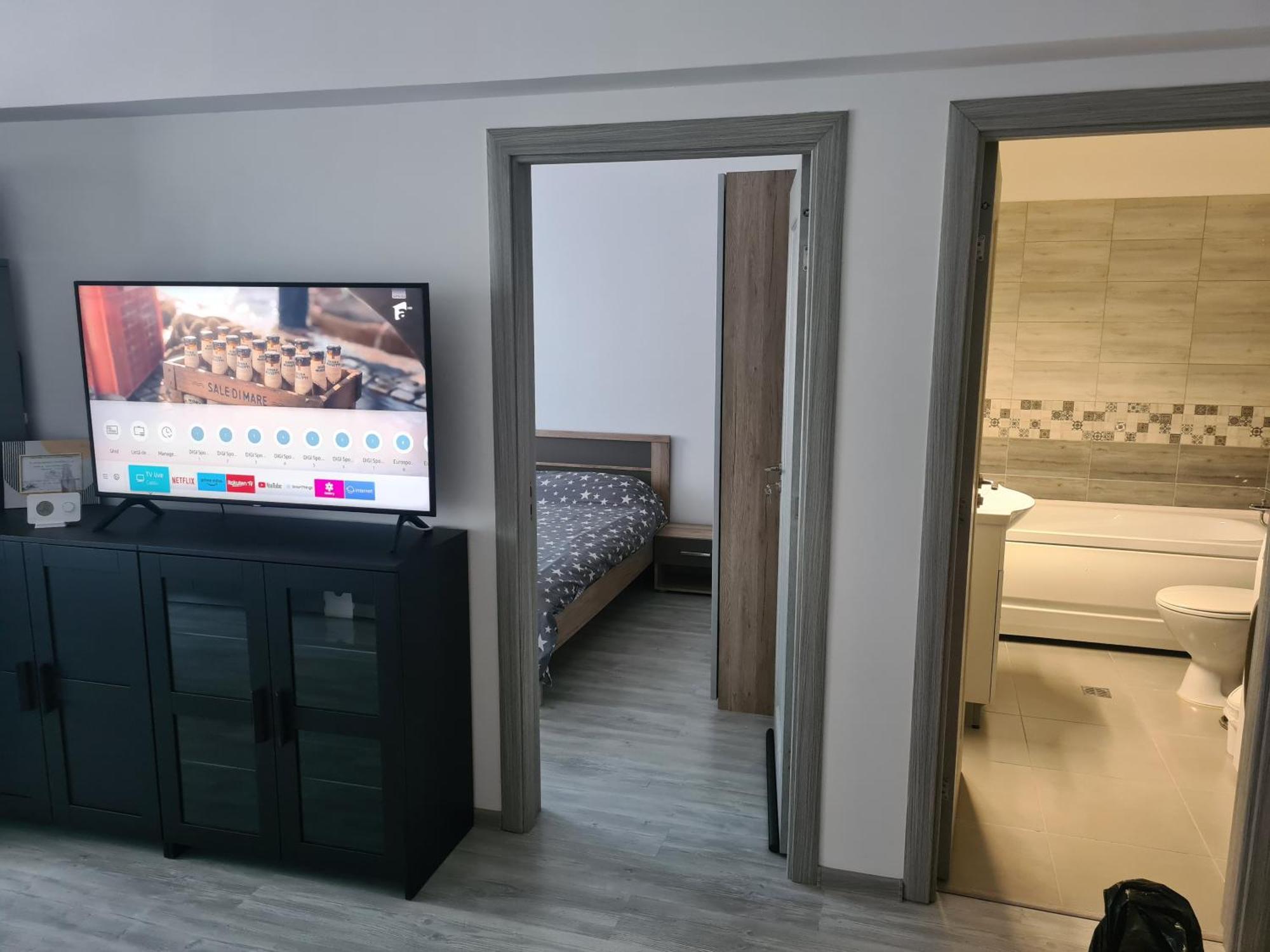 Mall Luxury Apartments Bacau Exterior photo