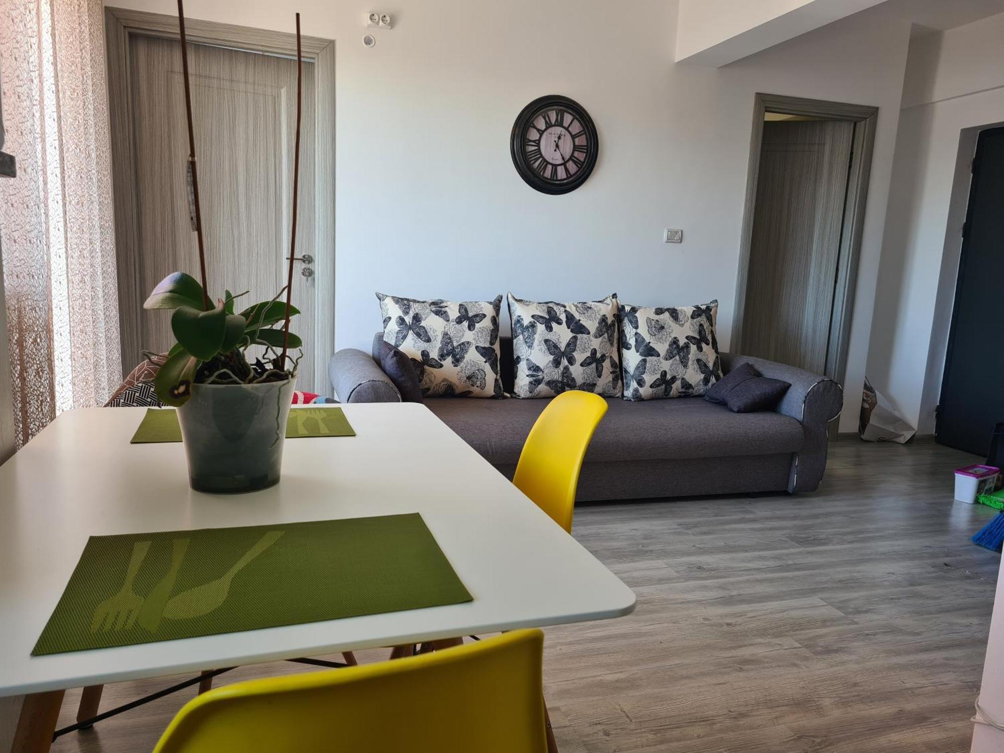 Mall Luxury Apartments Bacau Exterior photo